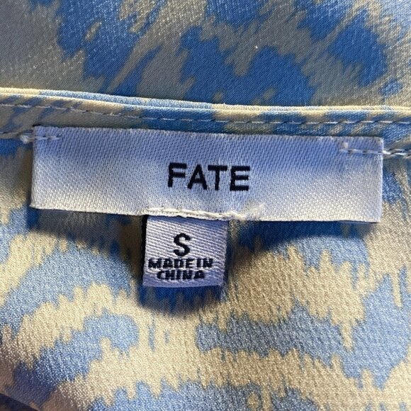 Fate SZ S Silky baby blue & Ivory  button front gathered waist puff sleeve top - Picture 6 of 9